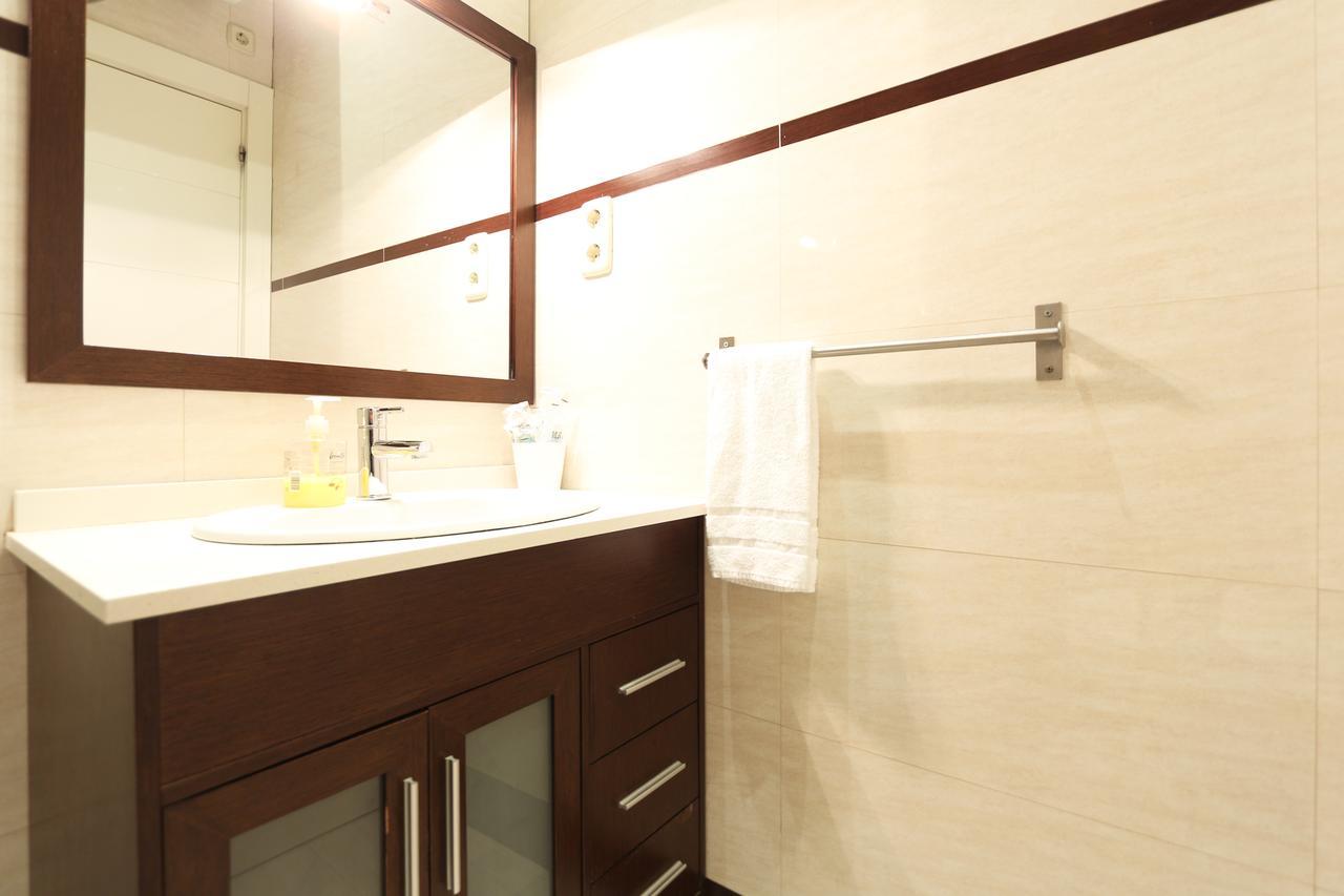 Paseo Del Prado Apartment By Allo Housing مدريد المظهر الخارجي الصورة