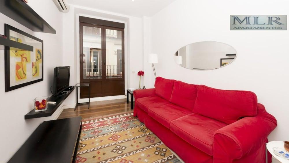 Paseo Del Prado Apartment By Allo Housing مدريد المظهر الخارجي الصورة